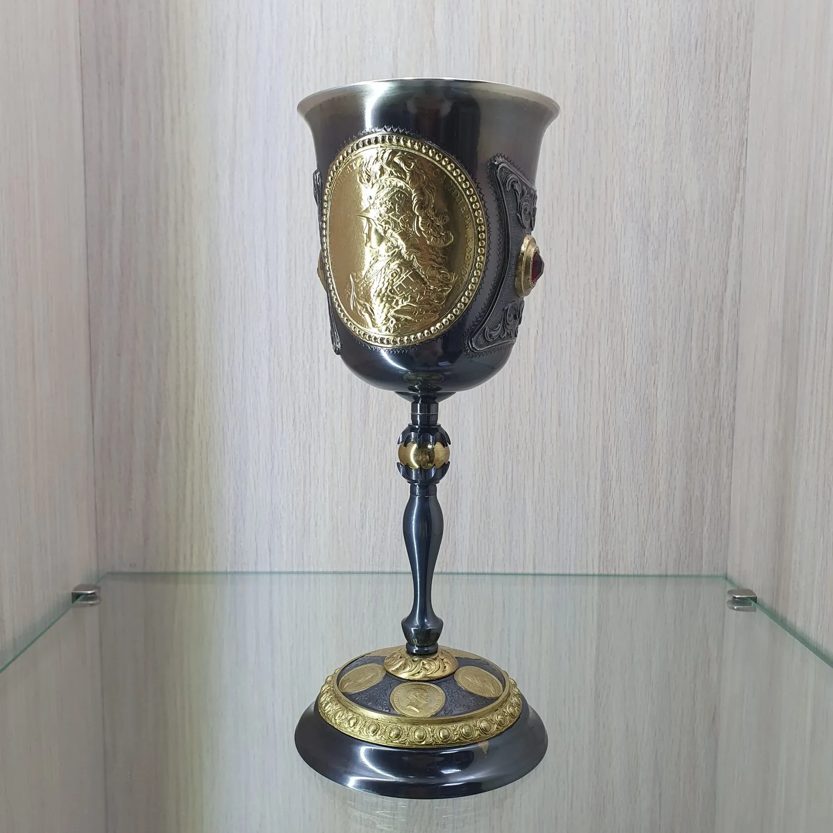 Набор бокалов «Царский» золото